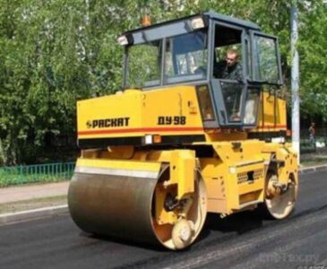 Каток дорожный ДУ-98